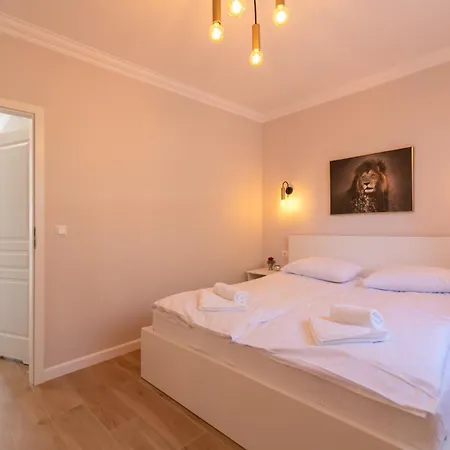 Pod Lasem Z Klimatyzacja I 2 Sypialniami Apartament *