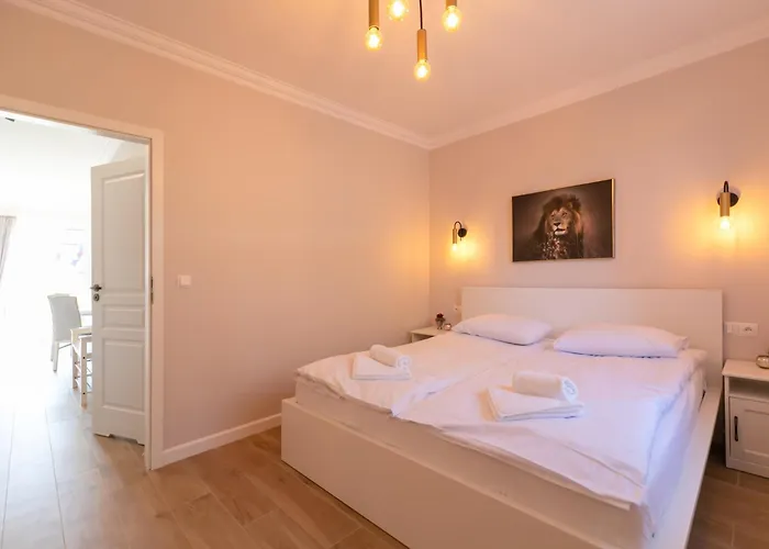 Pod Lasem Z Klimatyzacja I 2 Sypialniami Apartment *